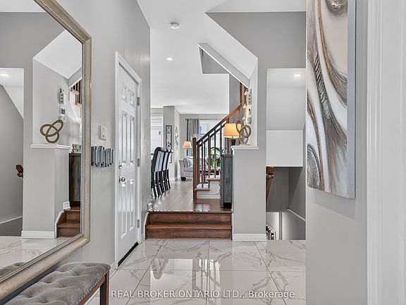 5th image of 609 Egret Way