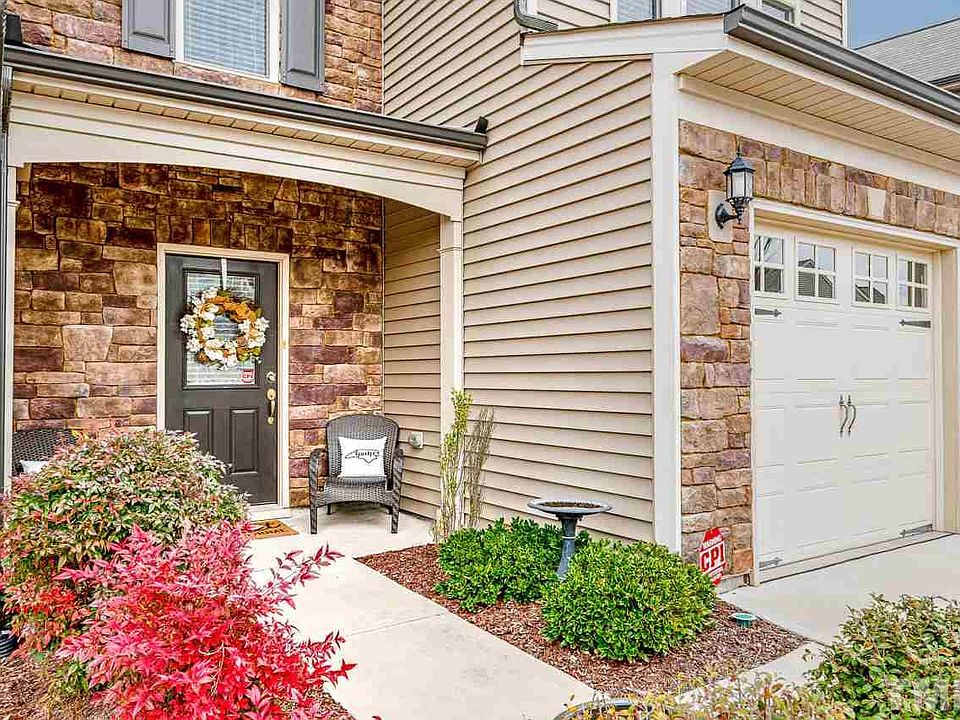 1st image of 114 Comptonfield Dr