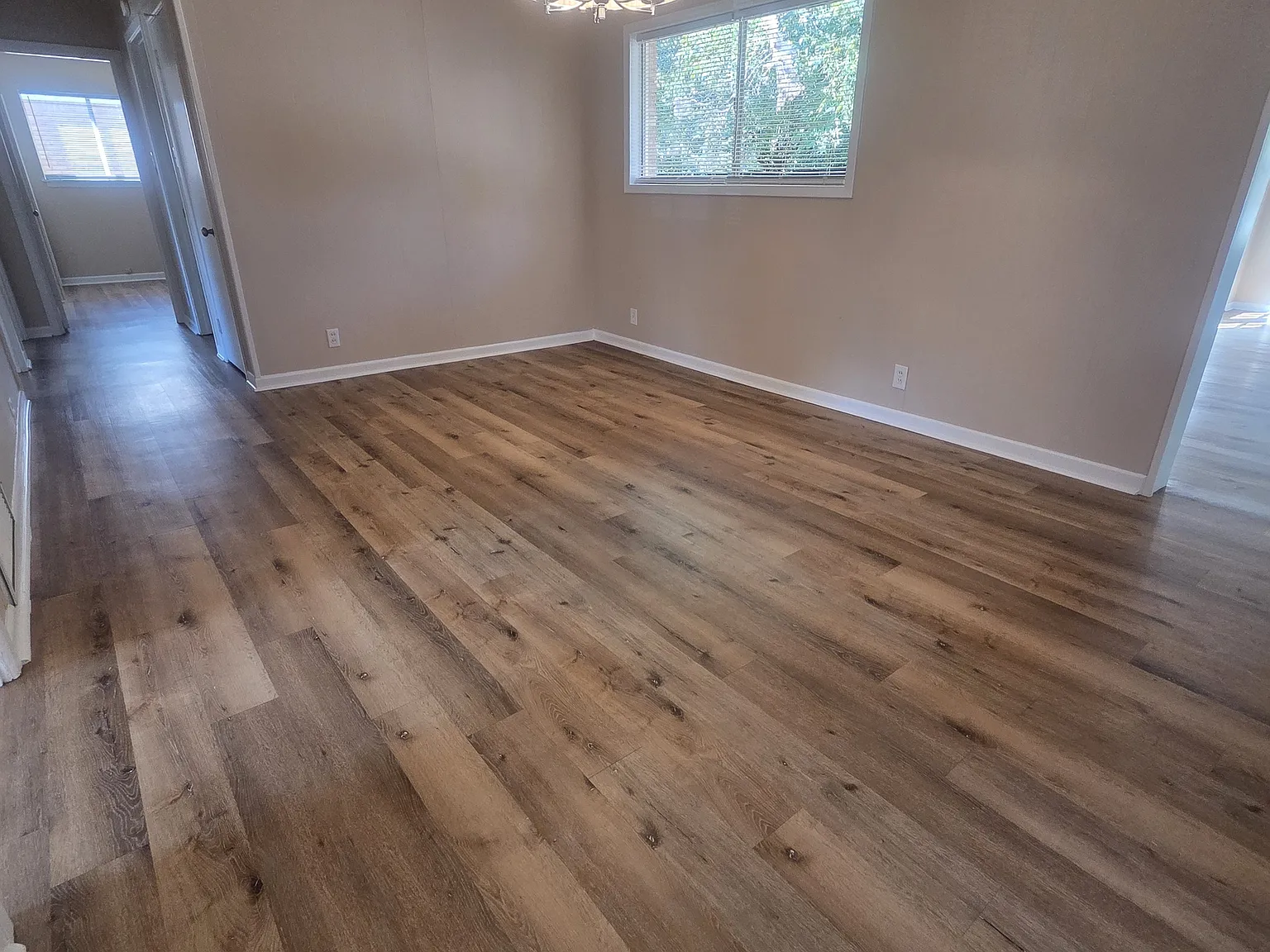 3501 Robinhood Lane - 1 — Photo 4