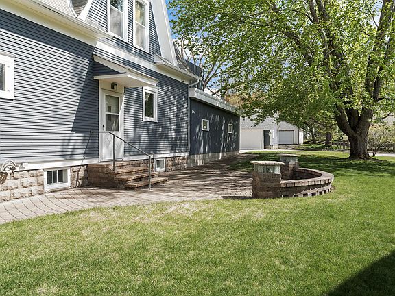 5th image of 139 E University St