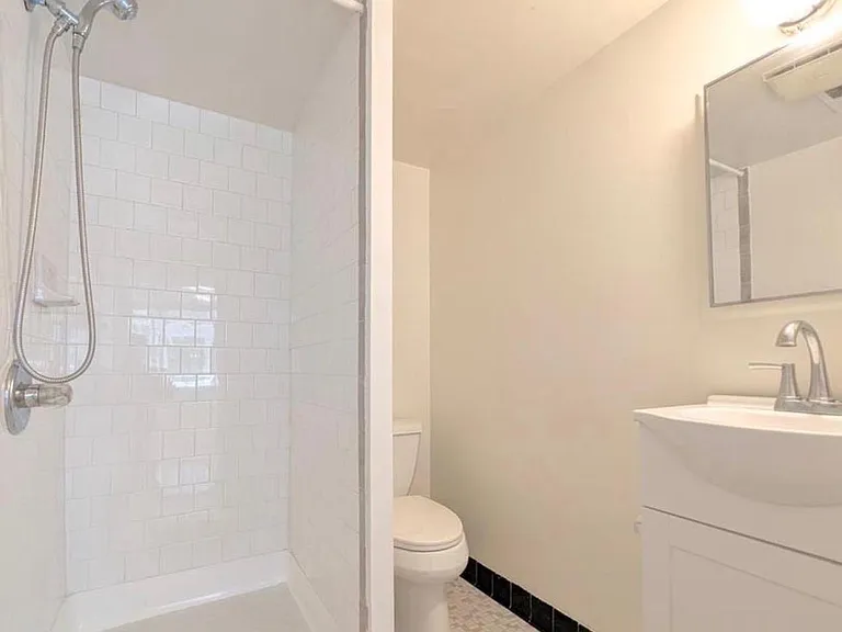 5725 Nevada St — Photo 17