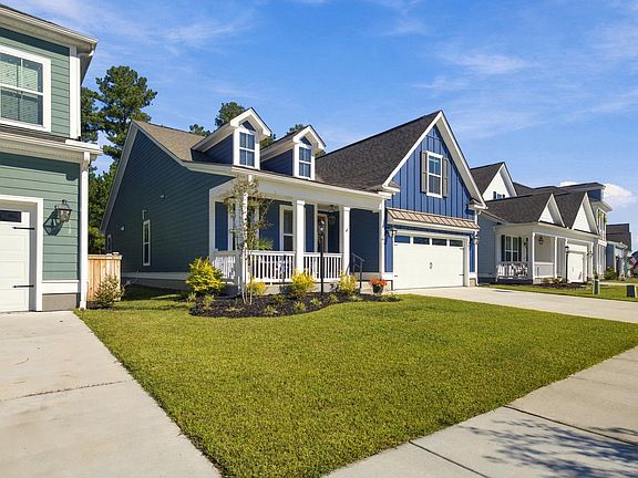 2nd image of 369 Wappoo Trace Ln