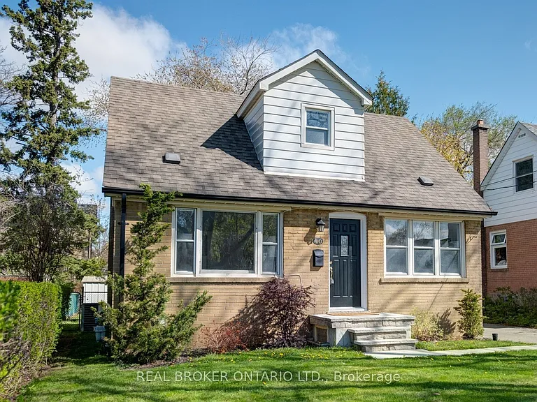 40 Stamford Sq N — Photo 3