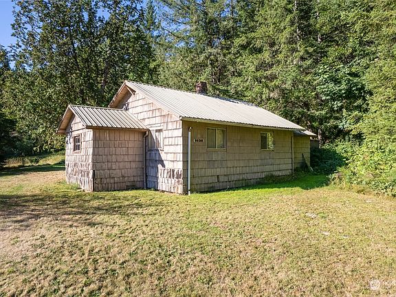 4th image of 50318 Midway Creek Road E