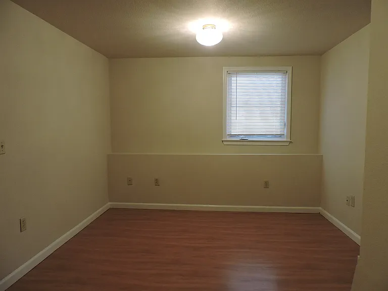 1221 F St #BASEMENT — Photo 8