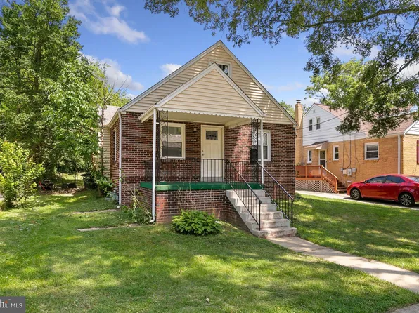 3506 Lancer Dr, Hyattsville, MD 20782