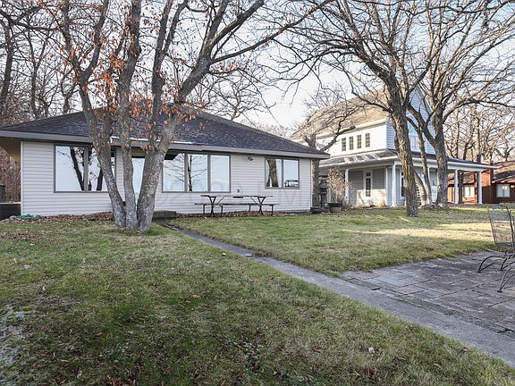2nd image of 22097 Broadwater Dr