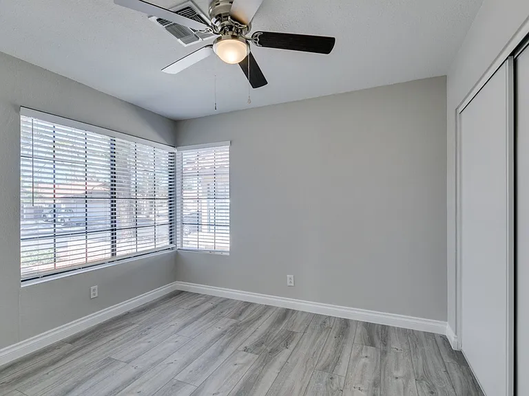 8292 Palmada Dr — Photo 26