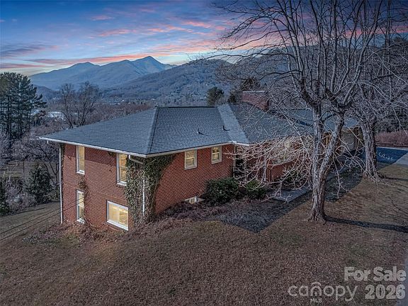 3rd image of 308 Grimball Dr