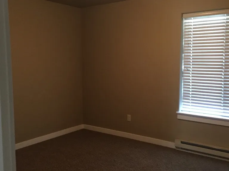 711-717 Mattson Ln — Photo 9