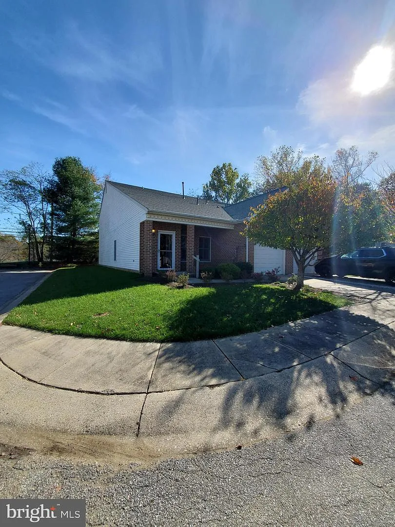 910 Perry Landing Ct photo 1