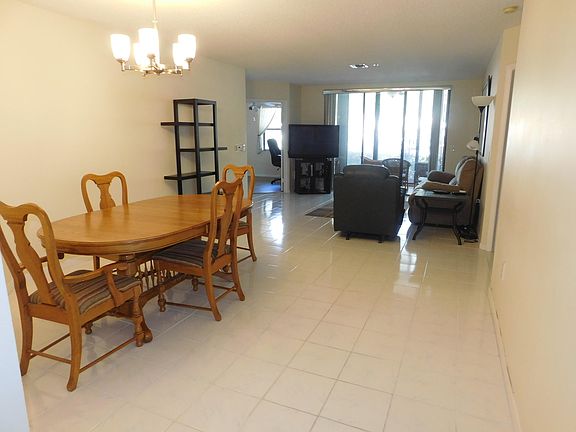 3rd image of 5155 Europa Dr APT H