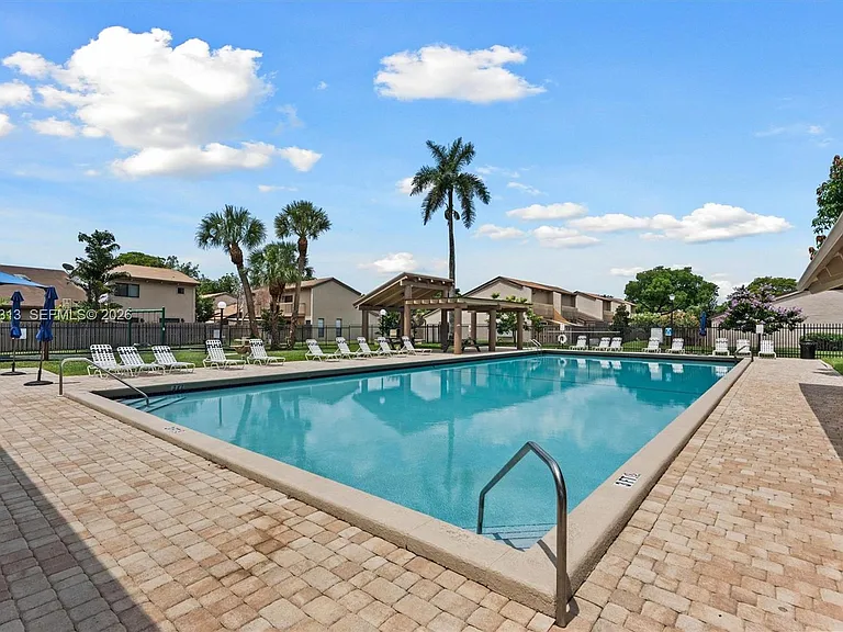 2025 SW 82nd Ave #1 — Photo 43