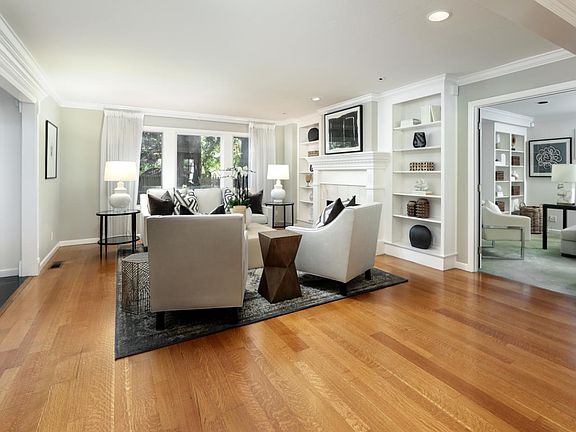 3rd image of 935 Menlo Oaks Dr