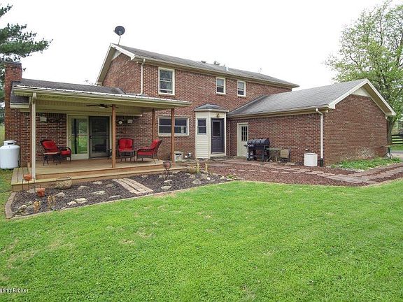3rd image of 1322 Benson Pike