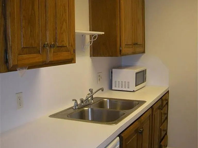 2529 Rio Grande #65 — Photo 9