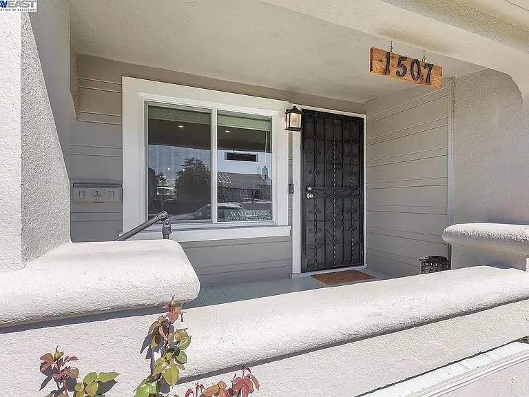 1507 67th Ave — Photo 6