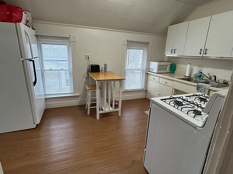826 Cherry St #A — Photo 3