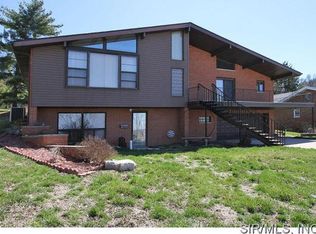 203 Lockwood Dr, Collinsville, IL