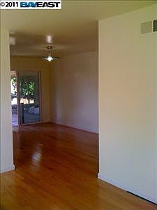 2nd image of 33752 Dartmouth Ave