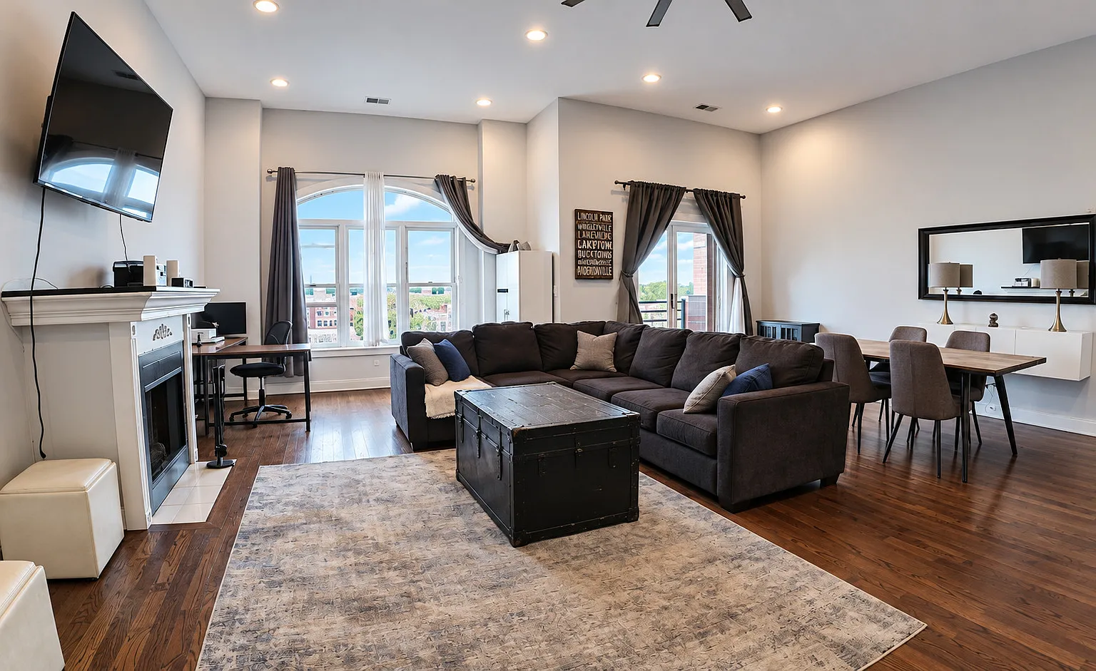 3 bed, 1960 sqft, $3,250 — Photo 4