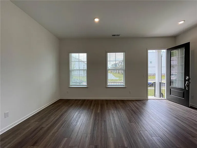 1597 Tilden Ct — Photo 7