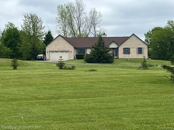 3450 Briggs Rd, Otter Lake, MI 48464