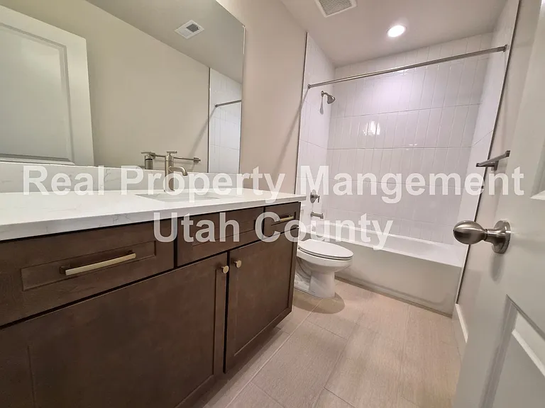 2172 E Fox Mdw — Photo 40