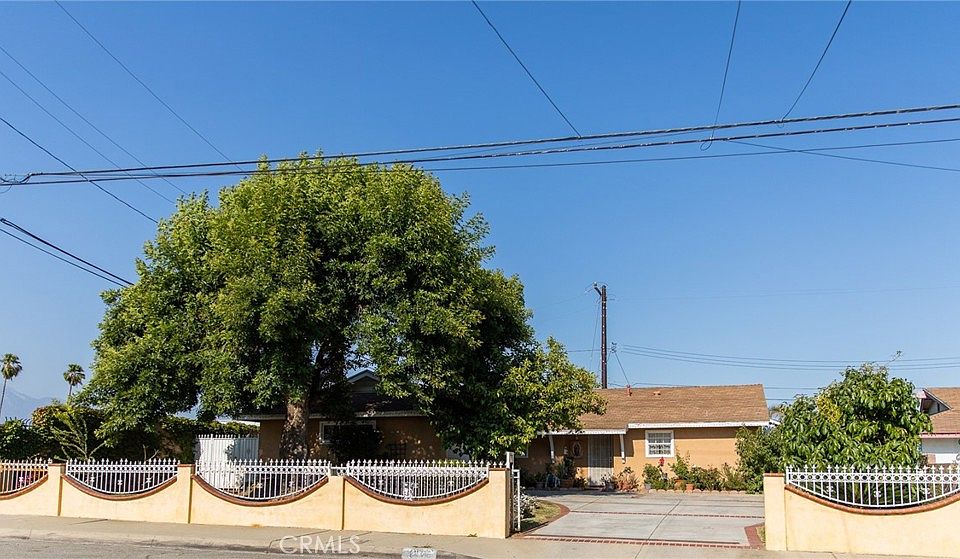 1st image of 1976 Mountain Ave