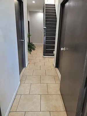 Rented by Elite Team Realty LLC | media 18