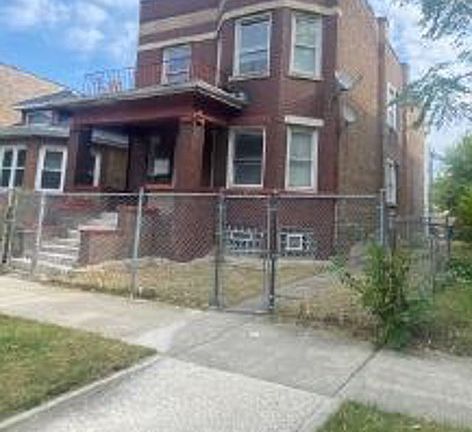 2nd image of 11163 S Vernon Ave