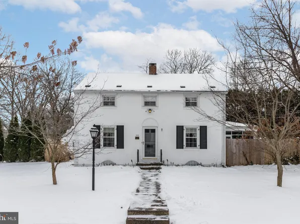 456 Hillcrest Ave, State College, PA 16803