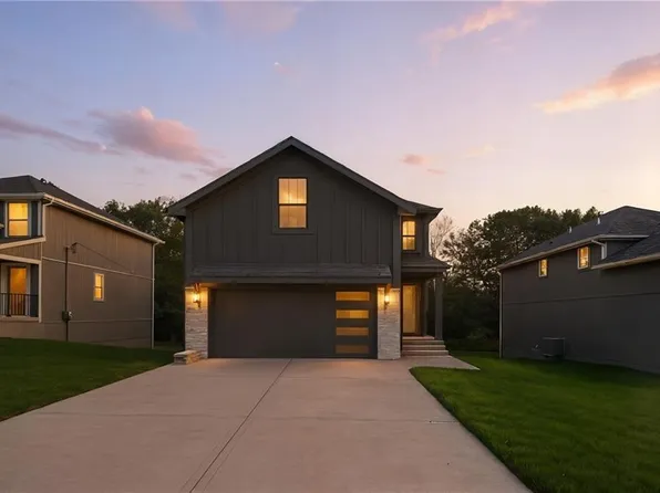 11218 N Oak Trafficway, Kansas City, MO 64155