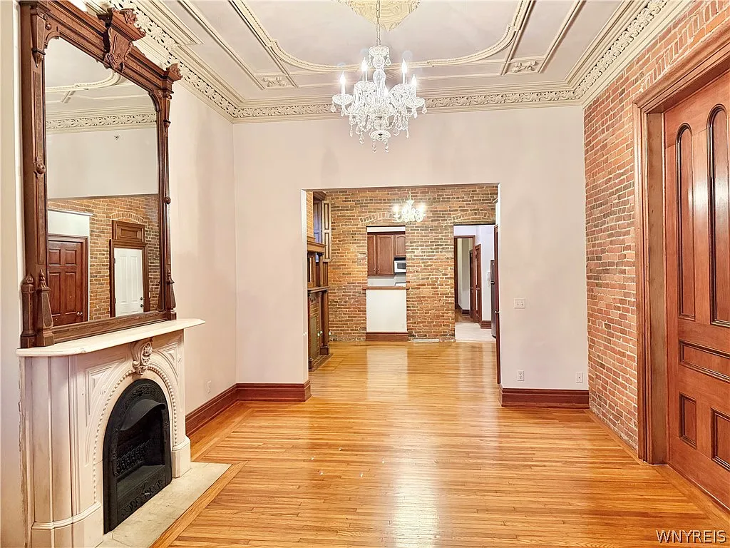 1 bed, 1.0 bath, 1000 sqft, $1,600 — Photo 4