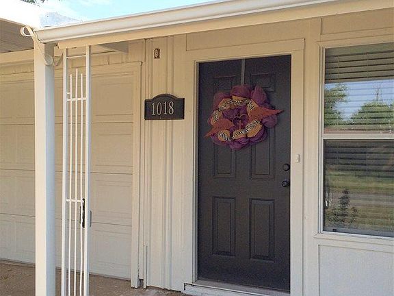 3rd image of 1018 W Louisa Ave