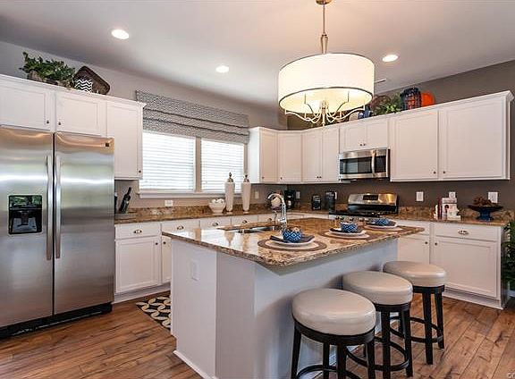 5th image of 10501 Marions Way #1
