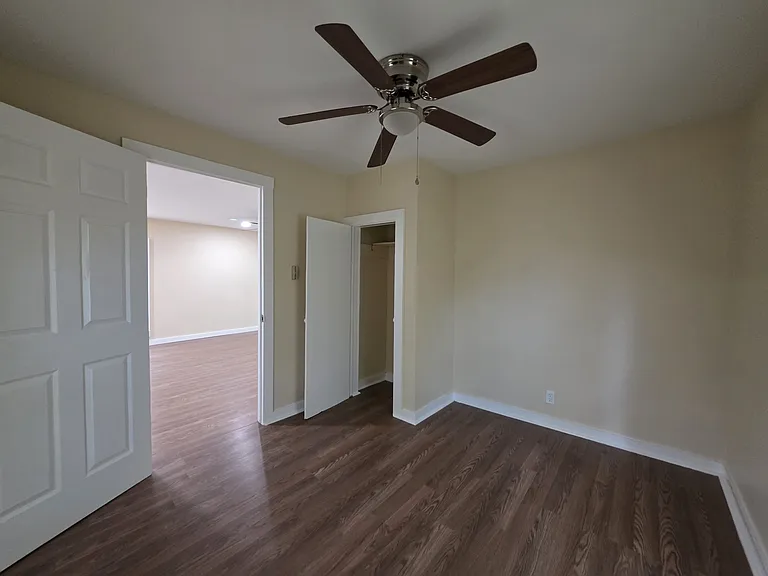 1116 E Cameron Ave — Photo 7