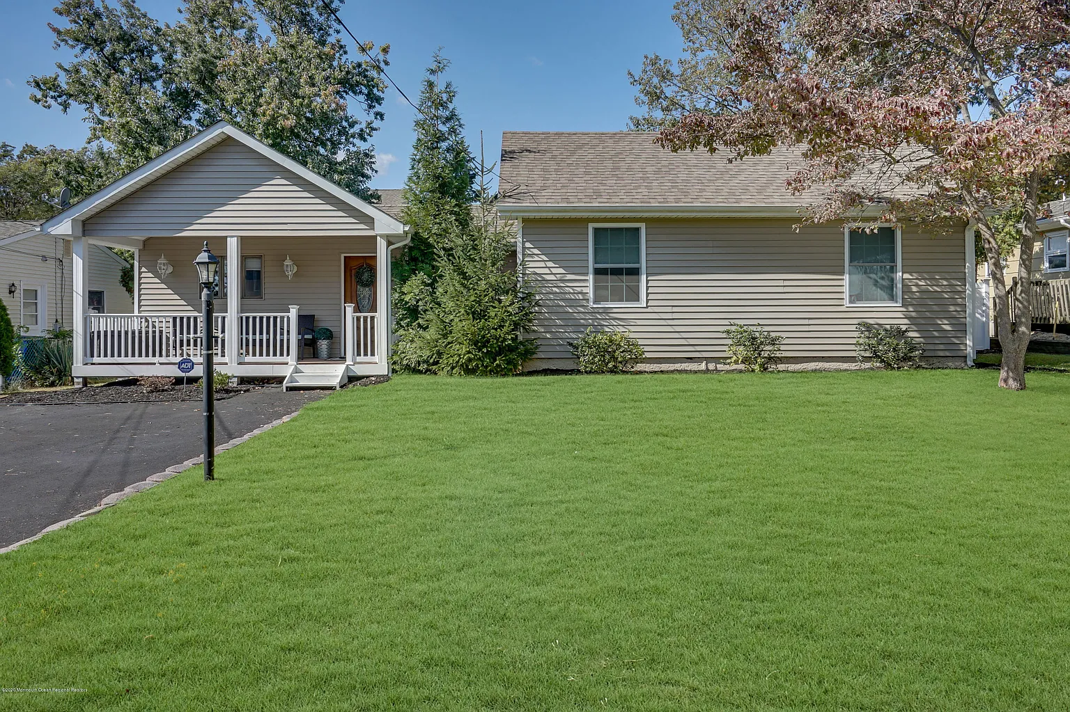 287 16th Ave photo 1