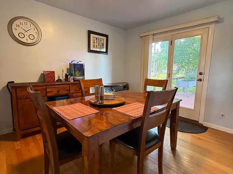416 Blane Dr — Photo 3