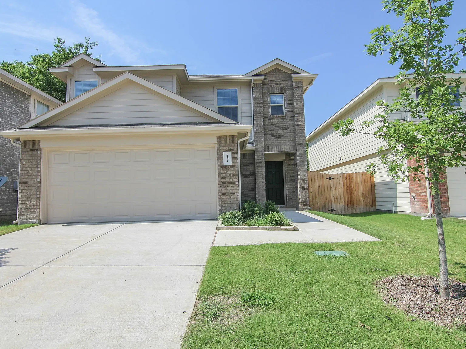 Thornton Heights — Photo 1