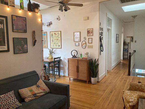4th image of 2226 Stuart Ave #2