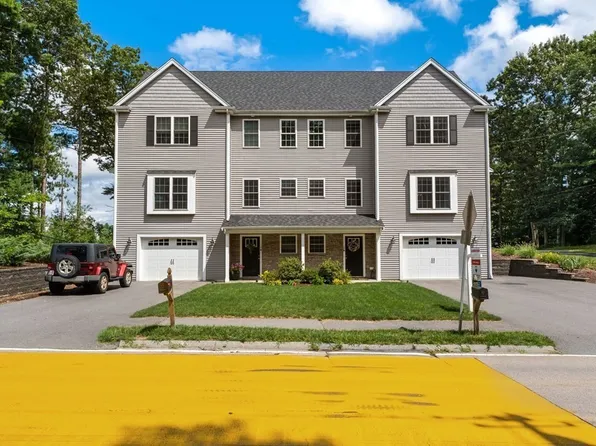 19 North St #A, Foxboro, MA 02035