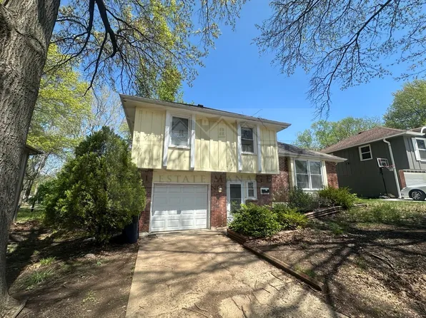 8300 E 104th Ter, Kansas City, MO 64134