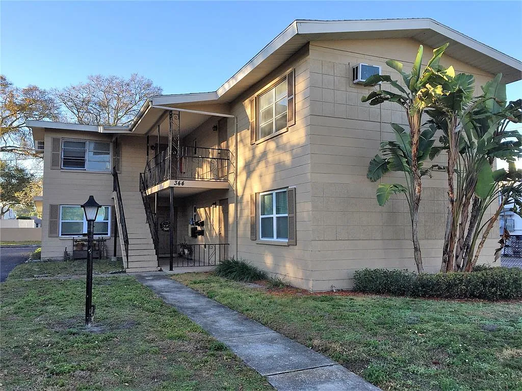 1 bed, 1.0 bath, 650 sqft, $1,575 — Photo 2