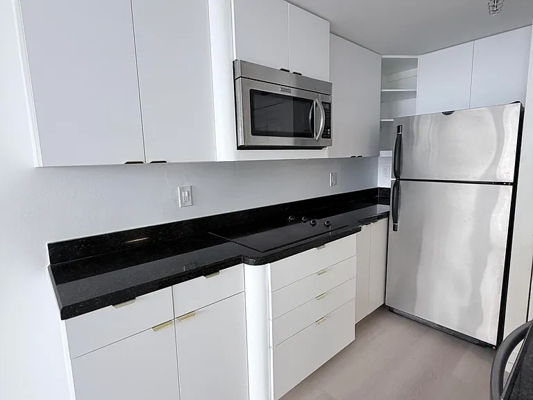 540 Brickell Key Dr #1224 — Photo 10