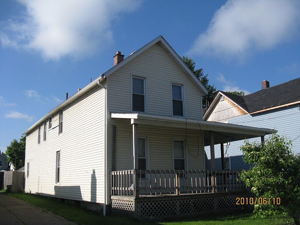 1st image of 623 E 12th St #4