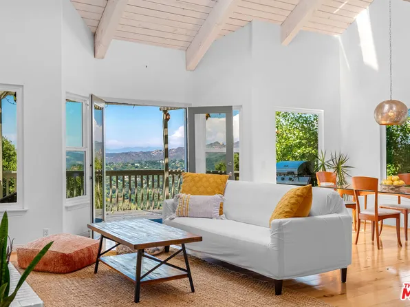 20675 Medley Ln, Topanga, CA 90290
