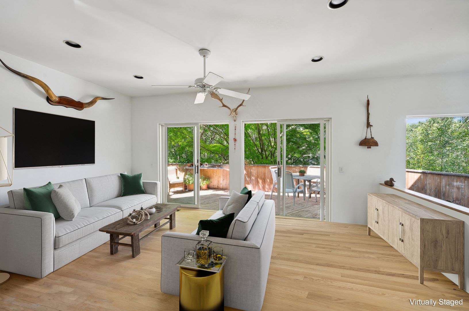  Living Room (Staged)