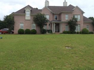 5126 Rowen Oak Rd, Collierville, TN 38017