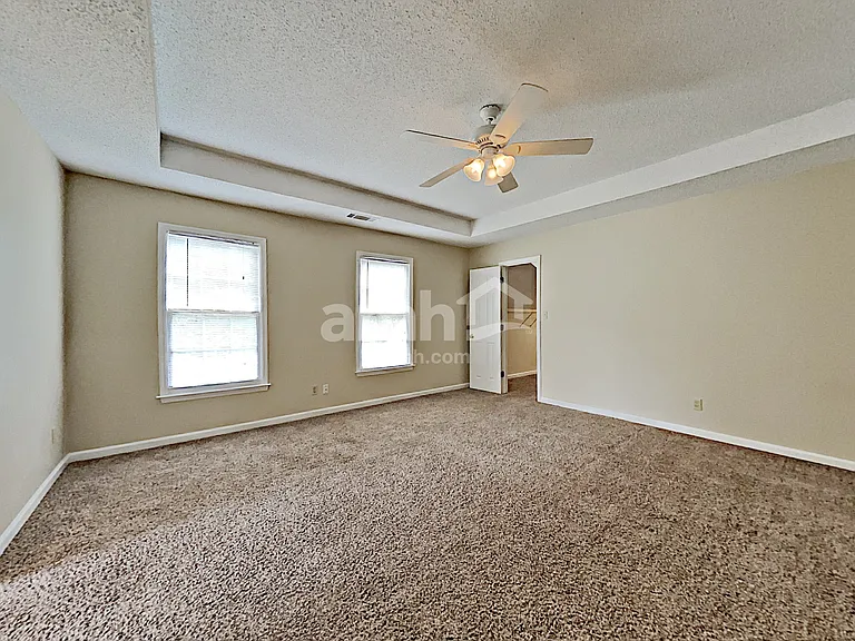 1300 Summit Point Ln — Photo 9